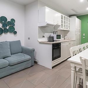 Appartement met Vijf Slaapkamers